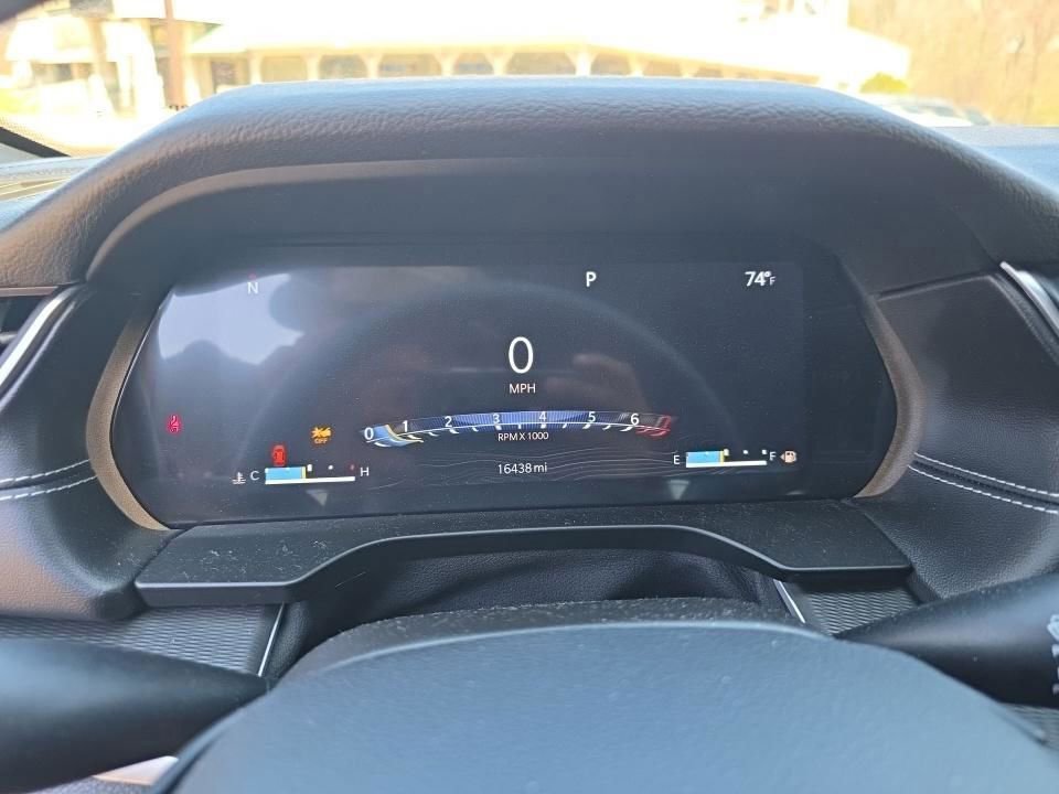 Used 2023 Jeep Grand Cherokee Altitude image 14