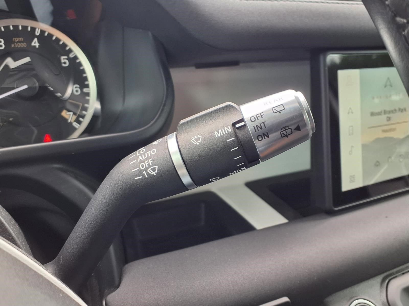 Used 2022 Land Rover Defender 90 image 18