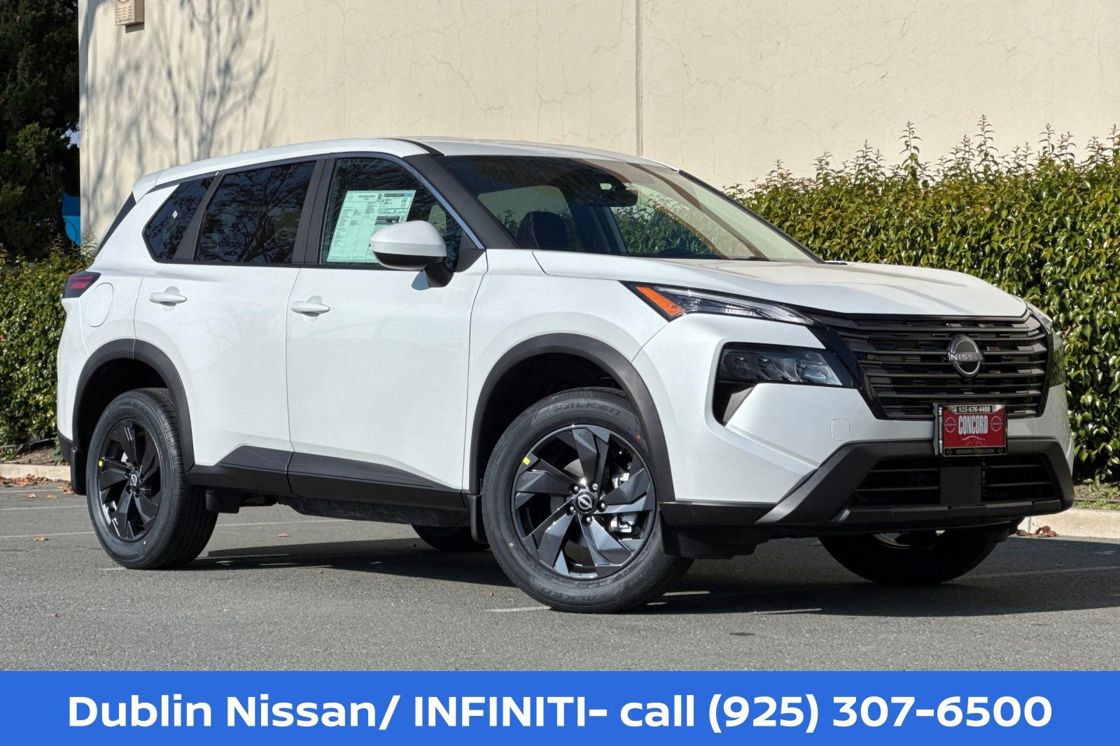 New 2026 Nissan Rogue SV w/ Cold Weather Package
