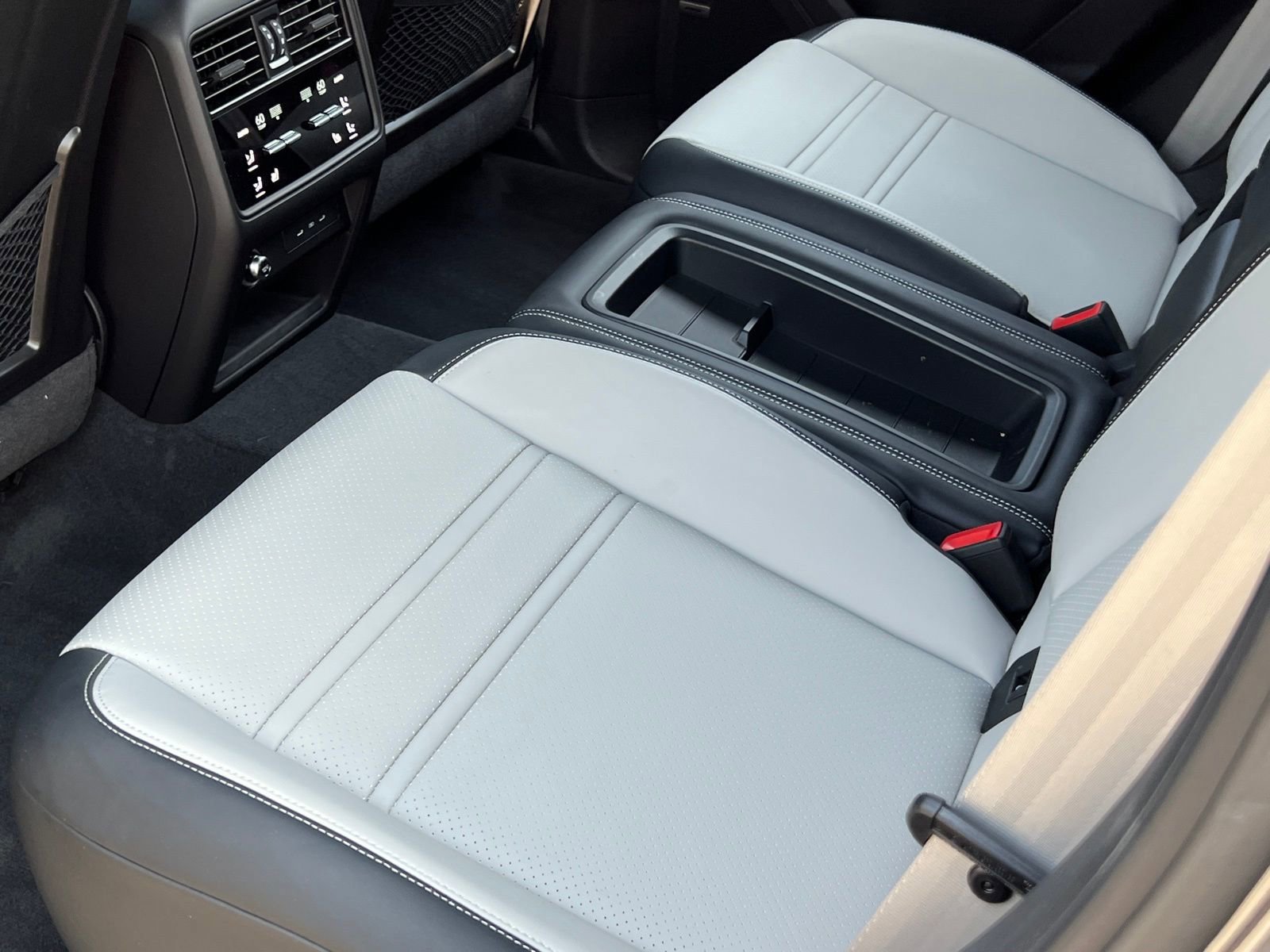 New 2025 Porsche Cayenne S image 17