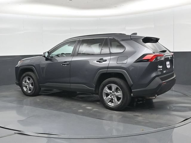 Used 2025 Toyota RAV4 XLE AWD/4WD image 31
