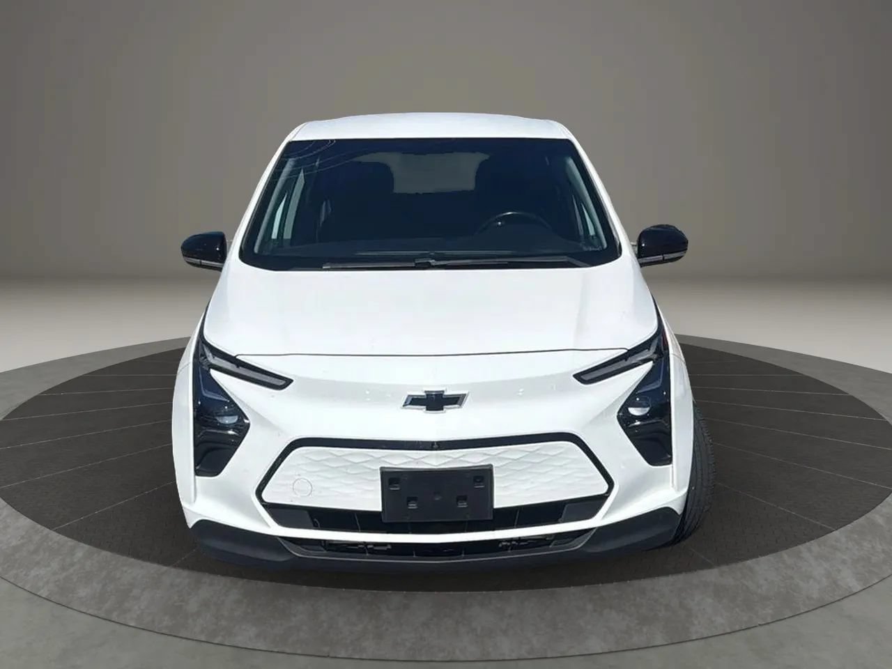Used 2023 Chevrolet Bolt LT FWD image 2