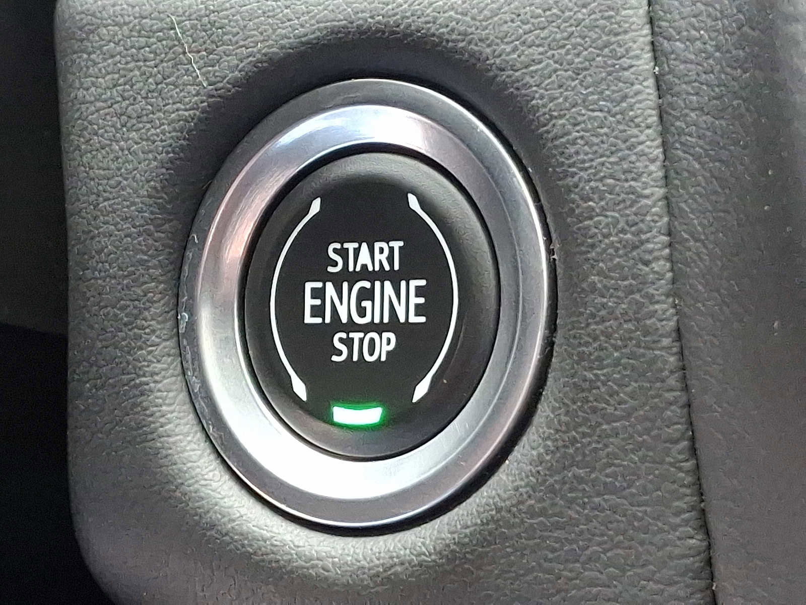 Used 2022 GMC Yukon AT4 image 26