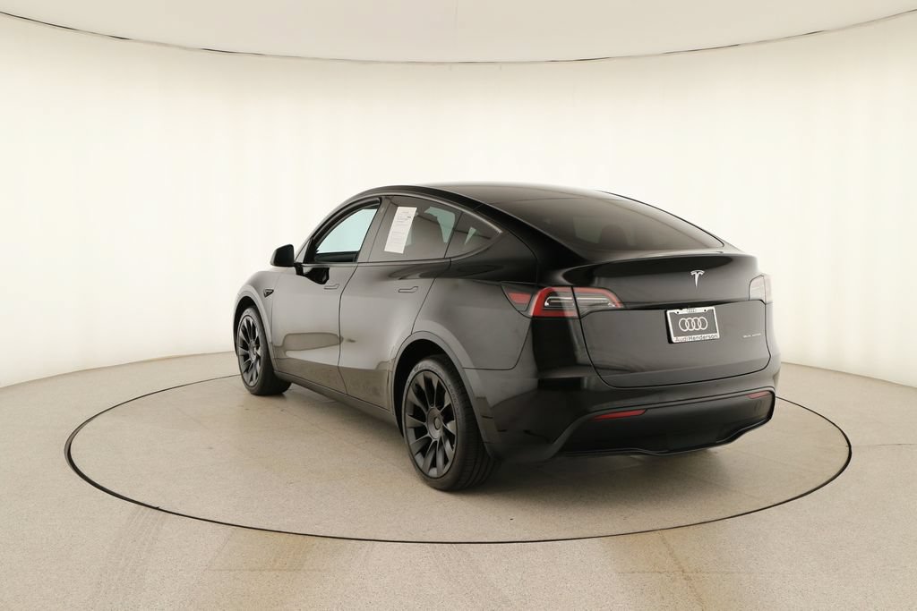 Used 2023 Tesla Model Y Long Range AWD/4WD image 4