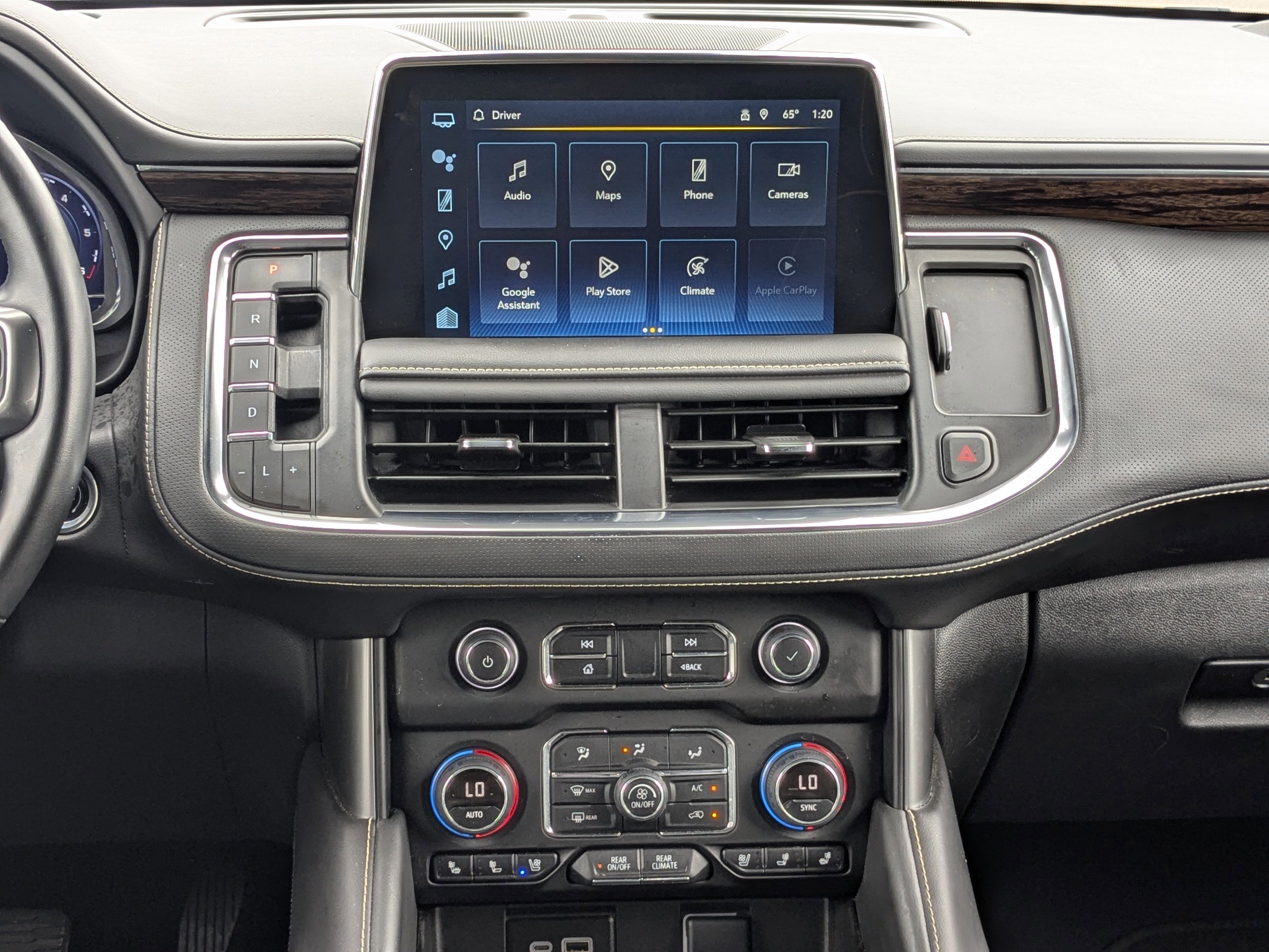 Used 2023 Chevrolet Suburban Premier image 20