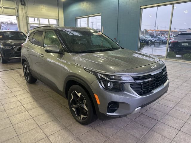 Used 2024 Kia Seltos EX