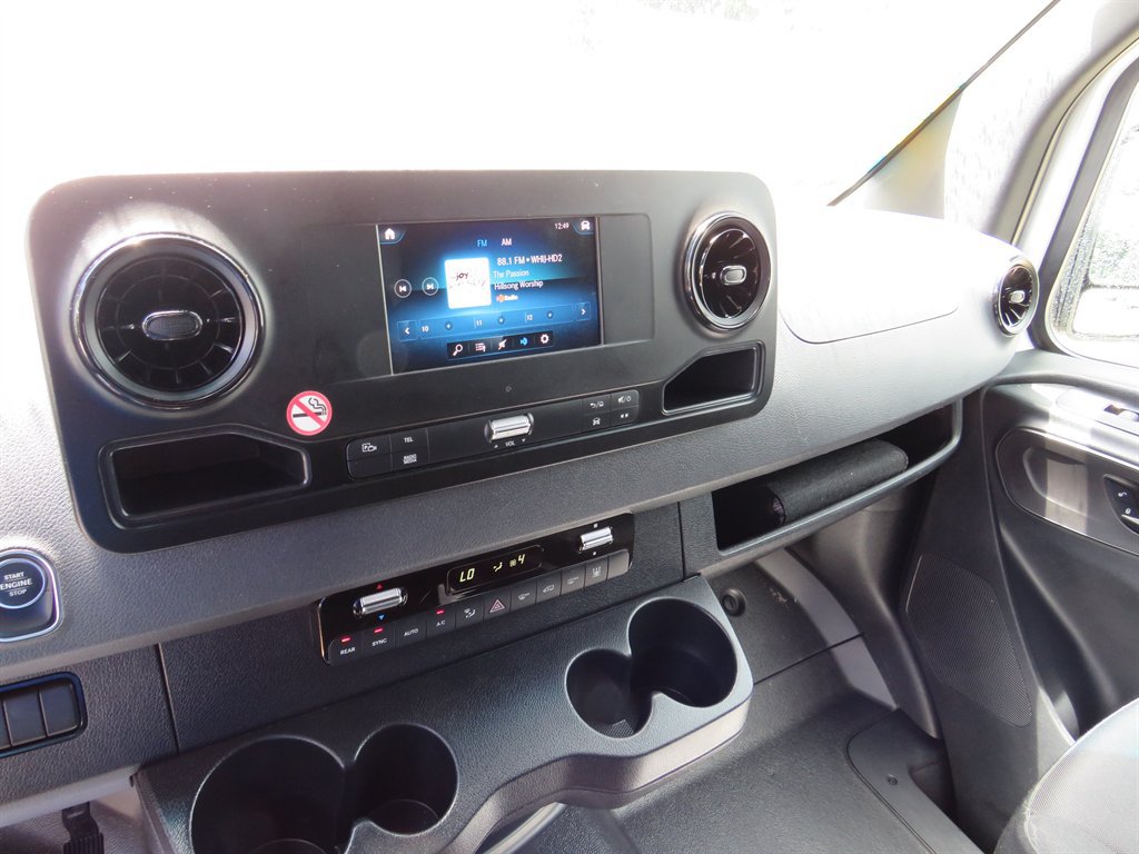 Used 2024 Mercedes-Benz Sprinter 2500 image 6