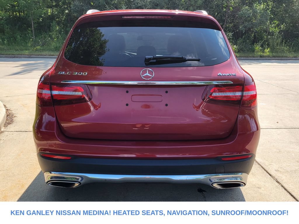 Used 2018 Mercedes-Benz GLC 300 4MATIC image 4