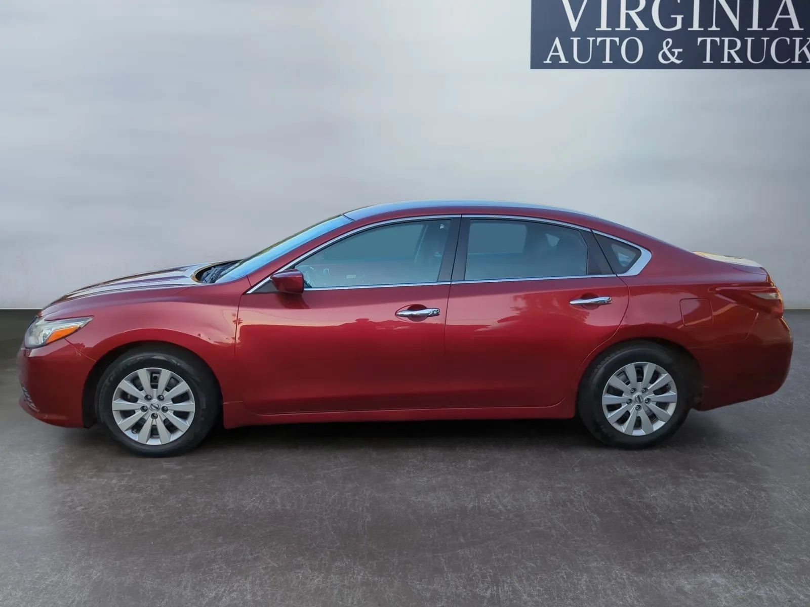 Used 2018 Nissan Altima 2.5 S FWD image 2