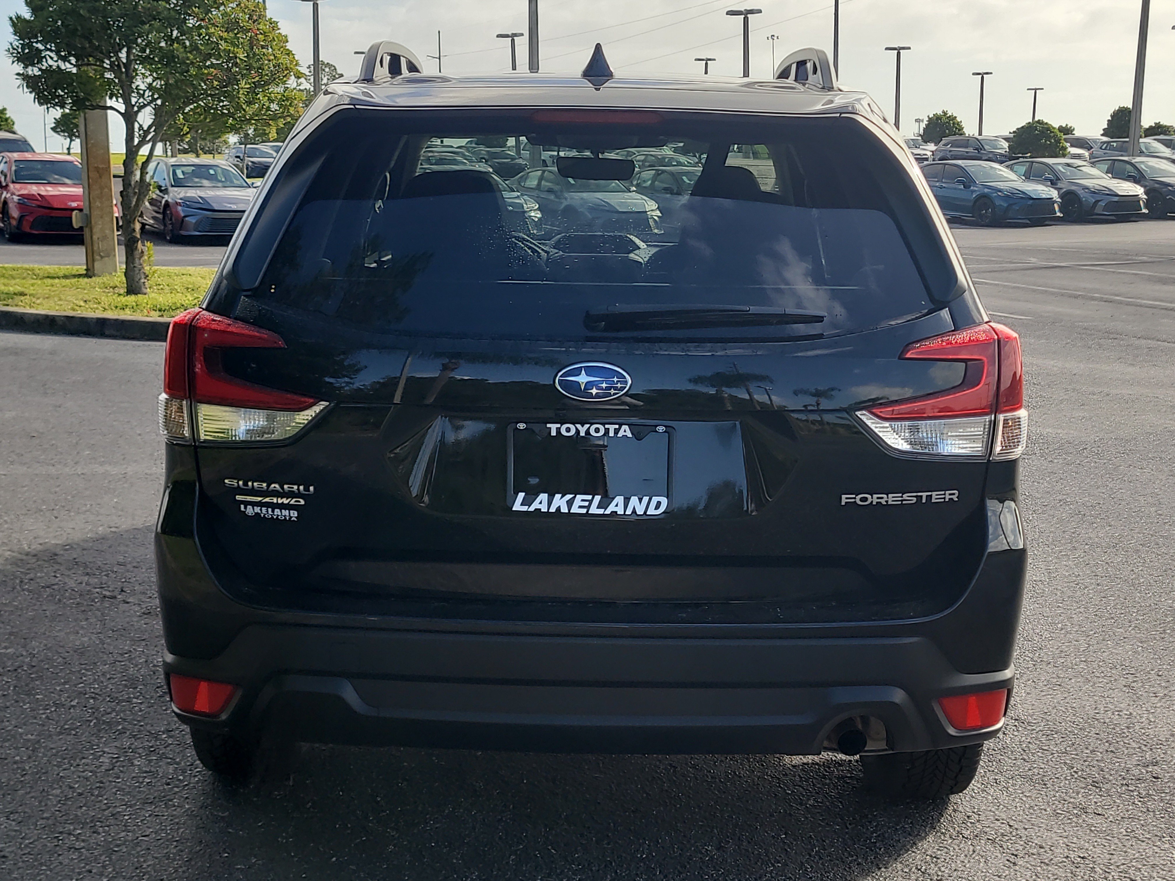 Used 2024 Subaru Forester Premium AWD/4WD image 6