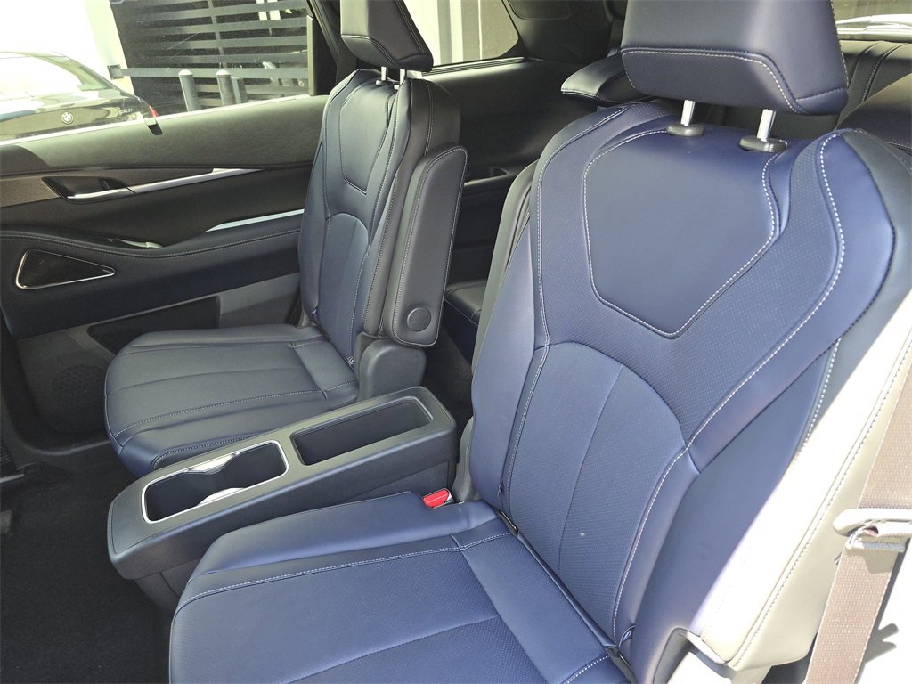 New 2026 INFINITI QX60 Sport w/ Dark Cargo Package image 7