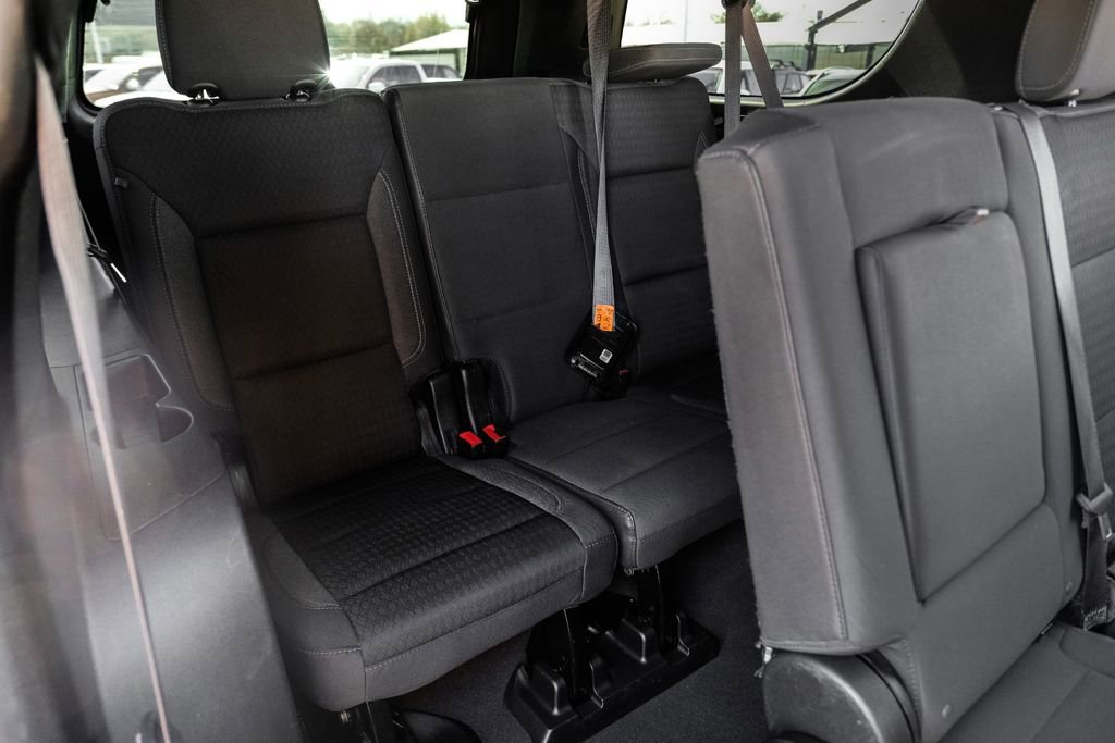 Used 2023 Chevrolet Suburban LS image 40