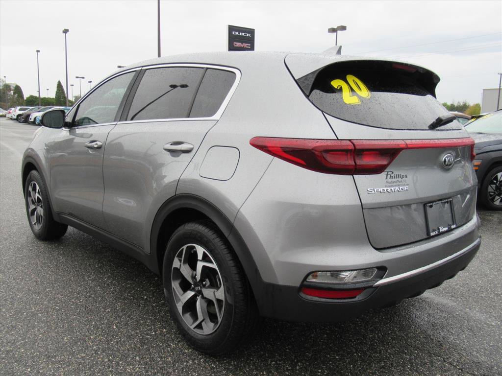 Used 2020 Kia Sportage LX w/ LX Popular Package image 4