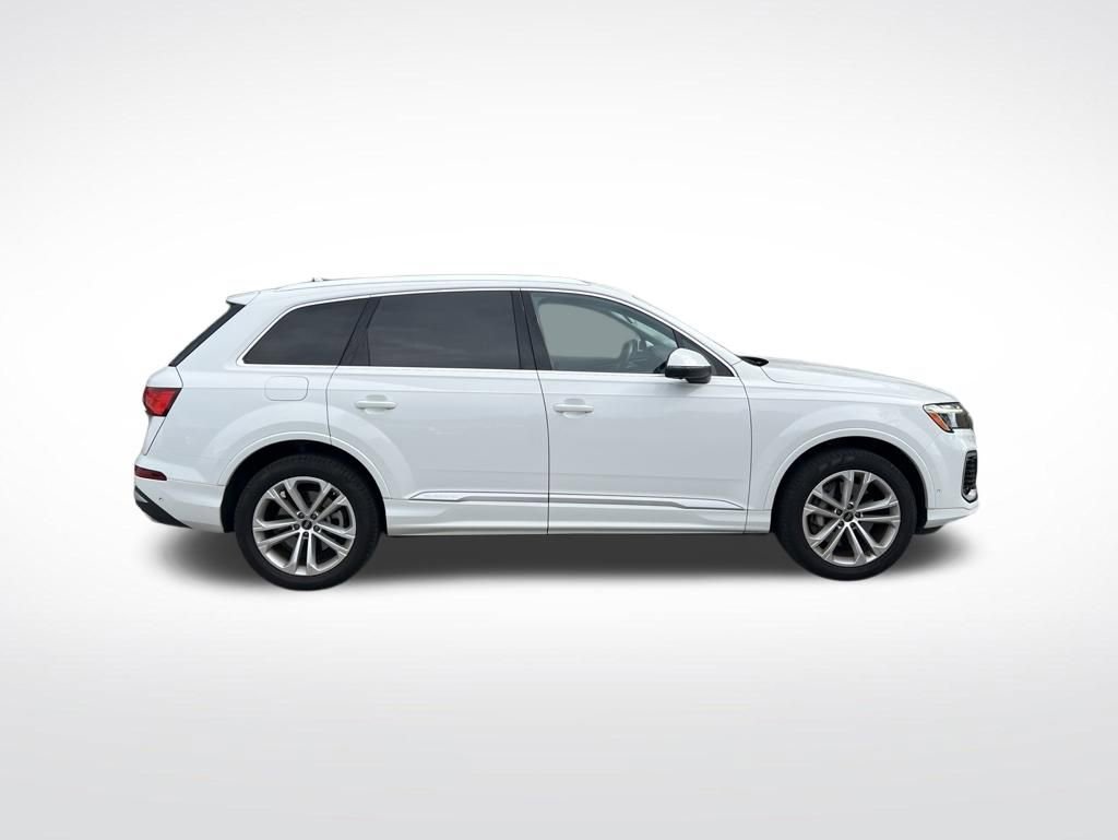 Used 2025 Audi Q7 3.0T Premium Plus AWD/4WD image 4