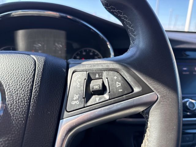 Used 2022 Buick Encore Preferred w/ Safety Package image 20