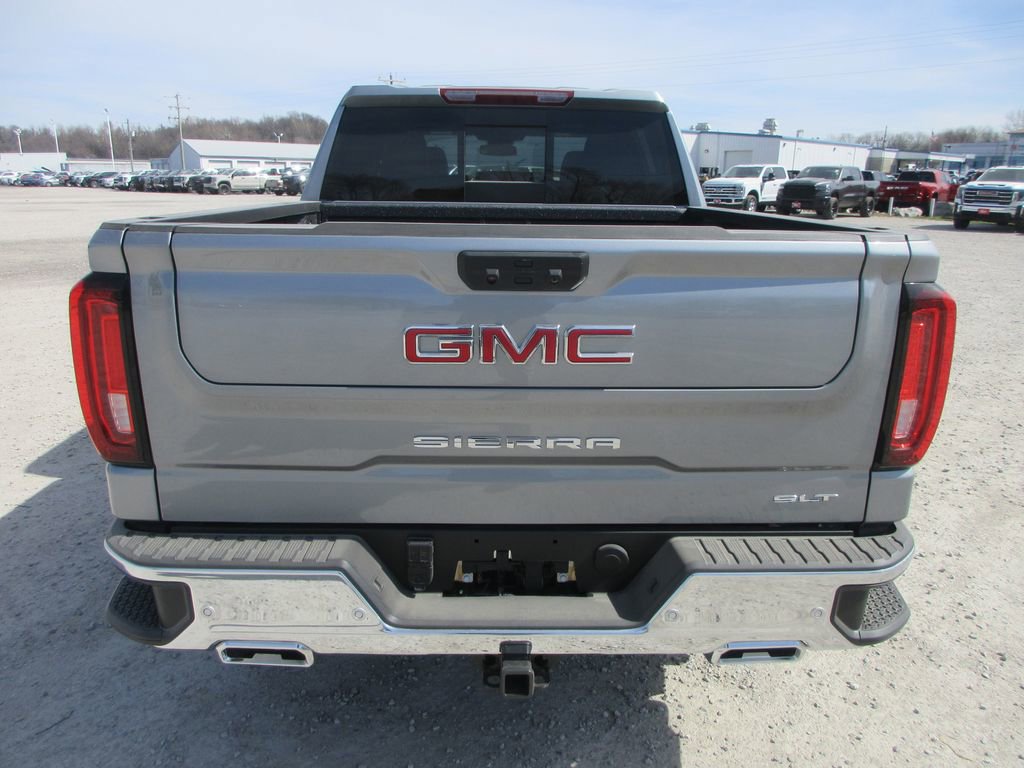 New 2026 GMC Sierra 1500 SLT image 6