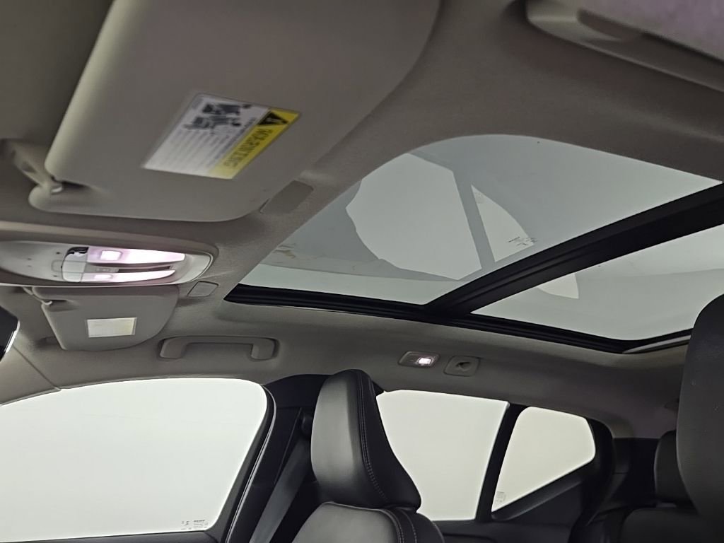 Certified 2024 Volvo XC40 B5 Core image 15