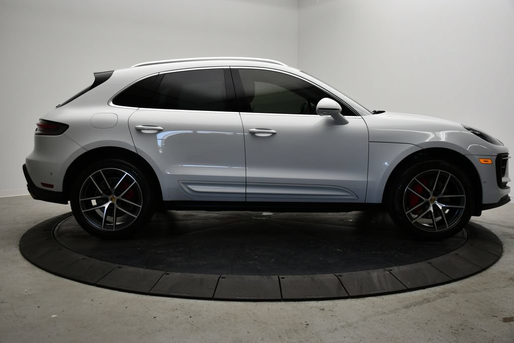 Certified 2023 Porsche Macan S AWD/4WD image 8