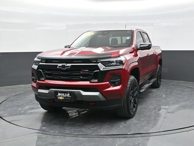 Used 2024 Chevrolet Colorado Z71 w/ Z71 Convenience Package 2 image 2