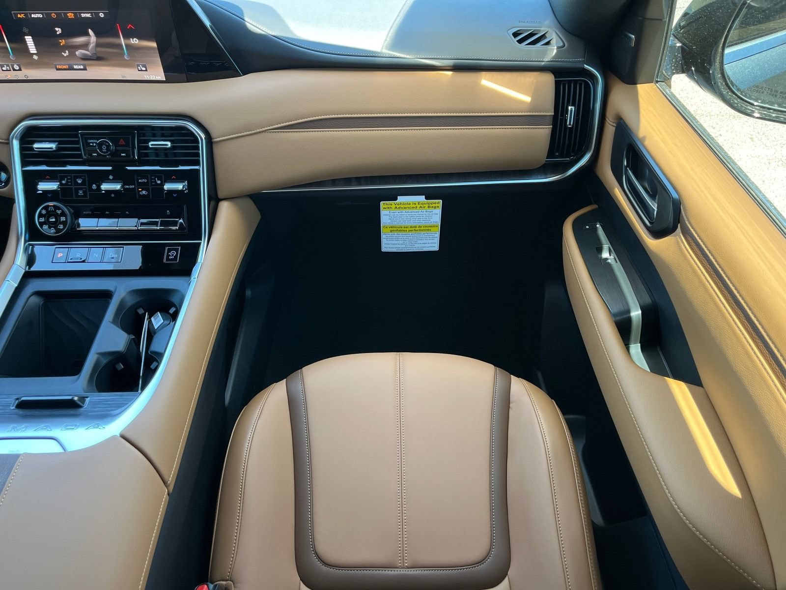 New 2026 Nissan Armada SL w/ Captain's Chari Seat Package AWD/4WD image 15