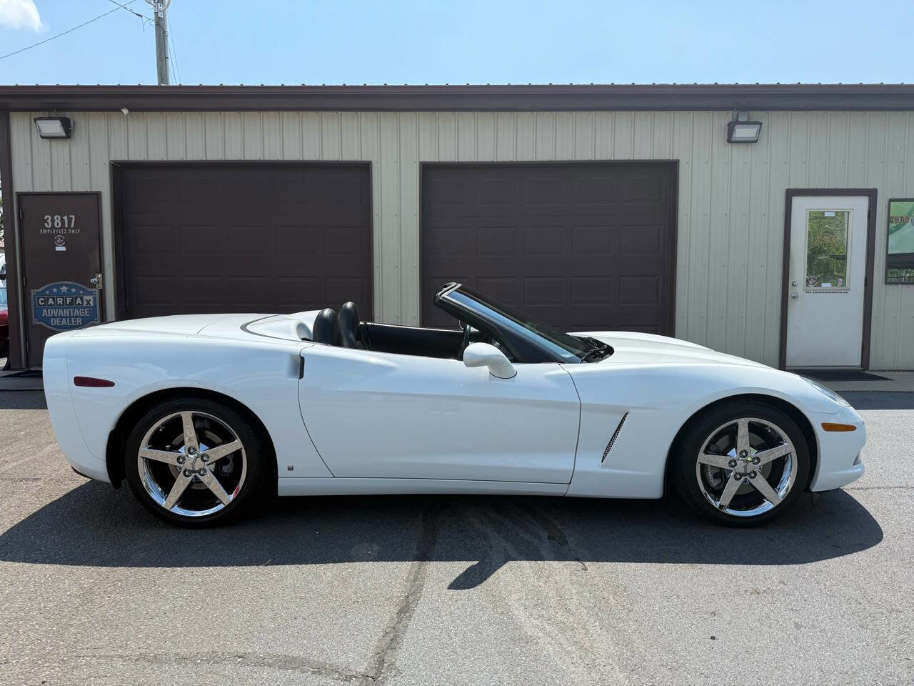 Used 2006 Chevrolet Corvette Convertible w/ Preferred Equipment Group image 12