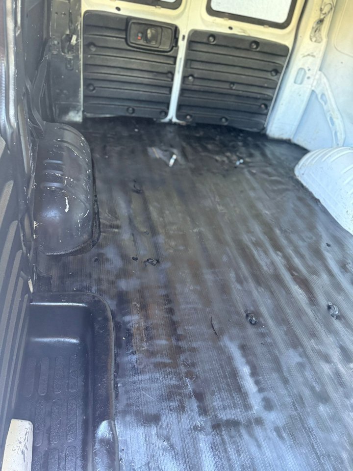 Used 2003 Chevrolet Express 3500 image 14