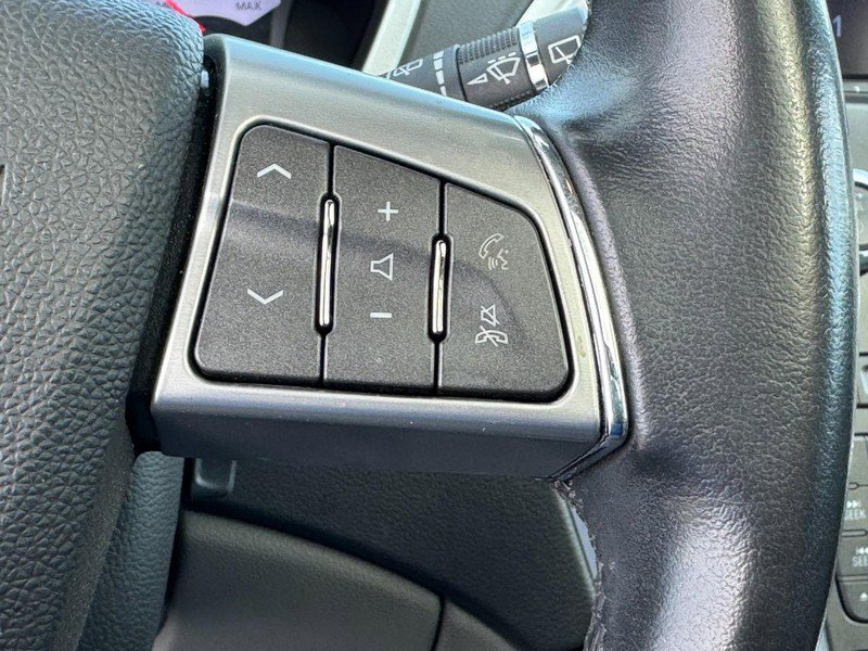 Used 2010 Cadillac SRX Luxury image 19