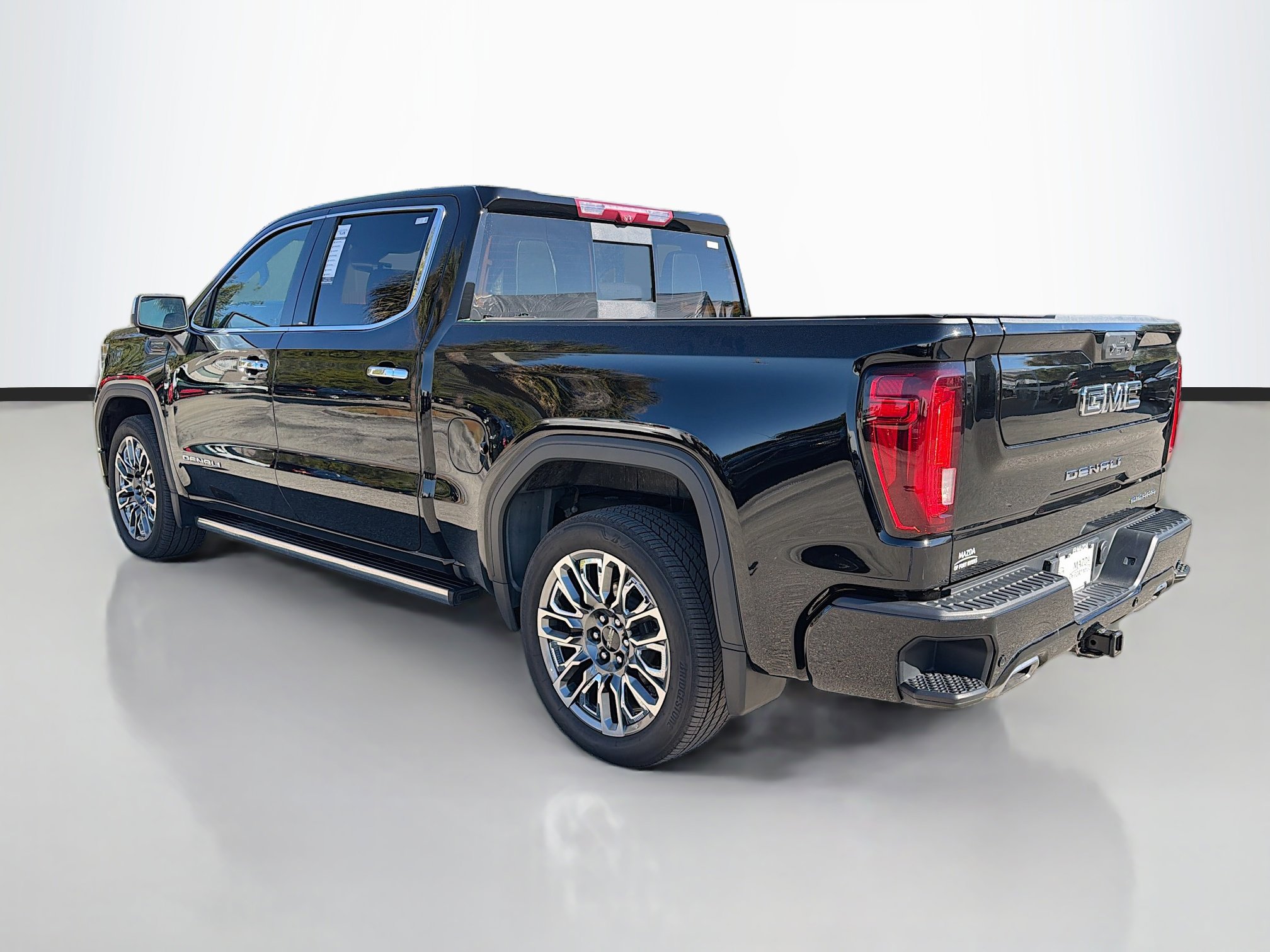 Used 2024 GMC Sierra 1500 Denali Ultimate image 5