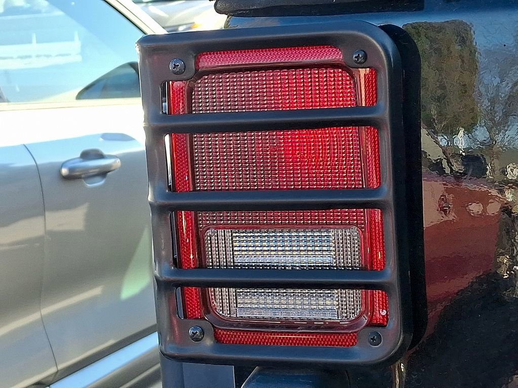 Used 2017 Jeep Wrangler Unlimited Rubicon image 6