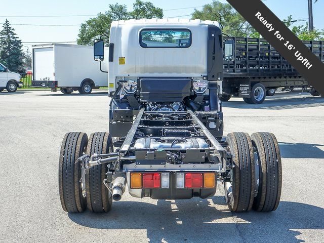 New 2025 Chevrolet Low Cab Forward 5500XG RWD image 3