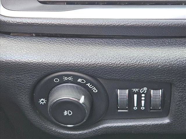 Used 2018 Chrysler Pacifica Touring Plus w/ S Appearance Package FWD image 15