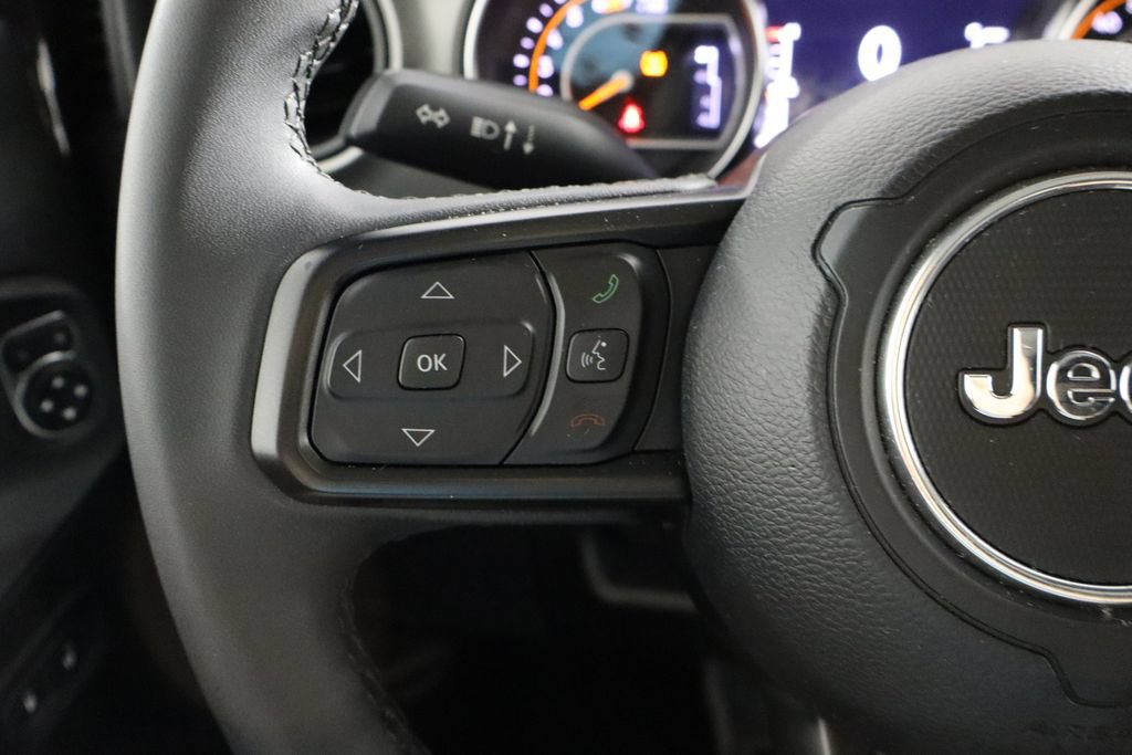 Used 2023 Jeep Wrangler Unlimited Sport AWD/4WD image 7
