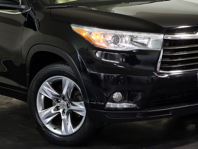 Used 2015 Toyota Highlander Limited image 8