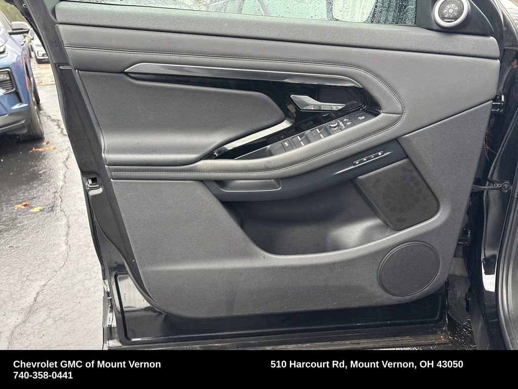 Used 2020 Land Rover Range Rover Evoque SE image 11