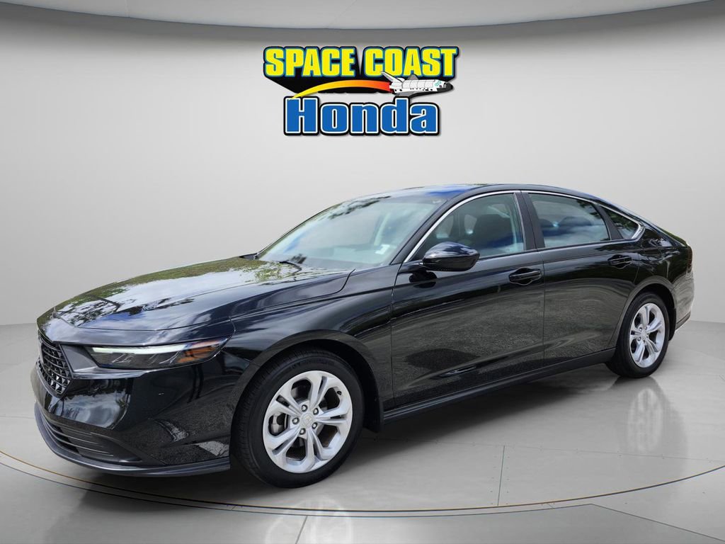 Used 2025 Honda Accord LX image 3