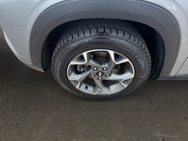 Certified 2024 Chevrolet Trax LT FWD image 9