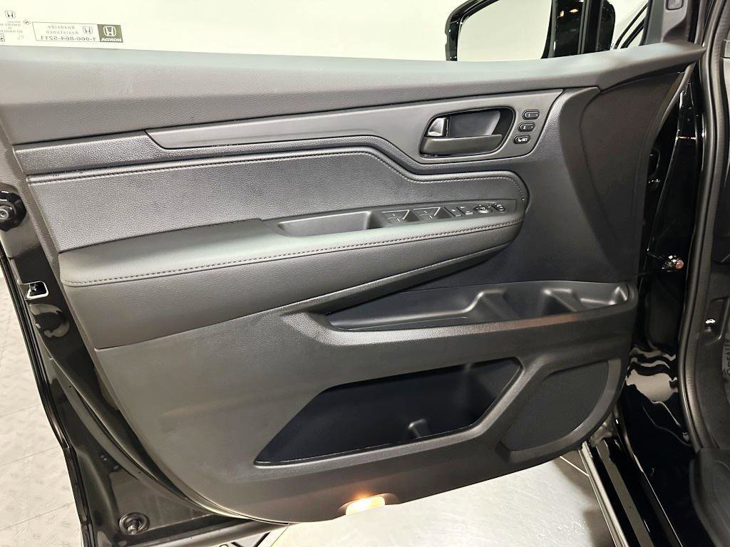 New 2026 Honda Odyssey Sport-L image 11