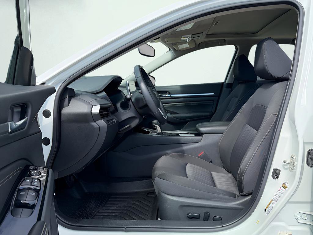 Used 2020 Nissan Altima 2.5 SV image 17