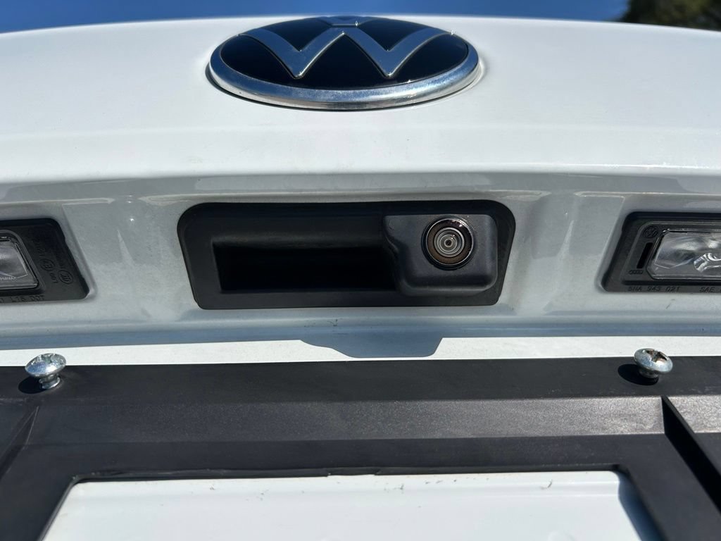 Certified 2023 Volkswagen Taos SE FWD image 43
