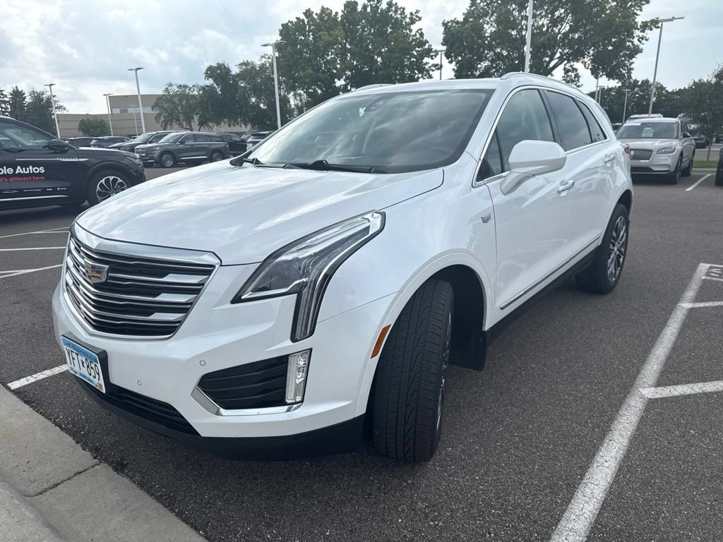 Used 2019 Cadillac XT5 Premium Luxury AWD/4WD image 4