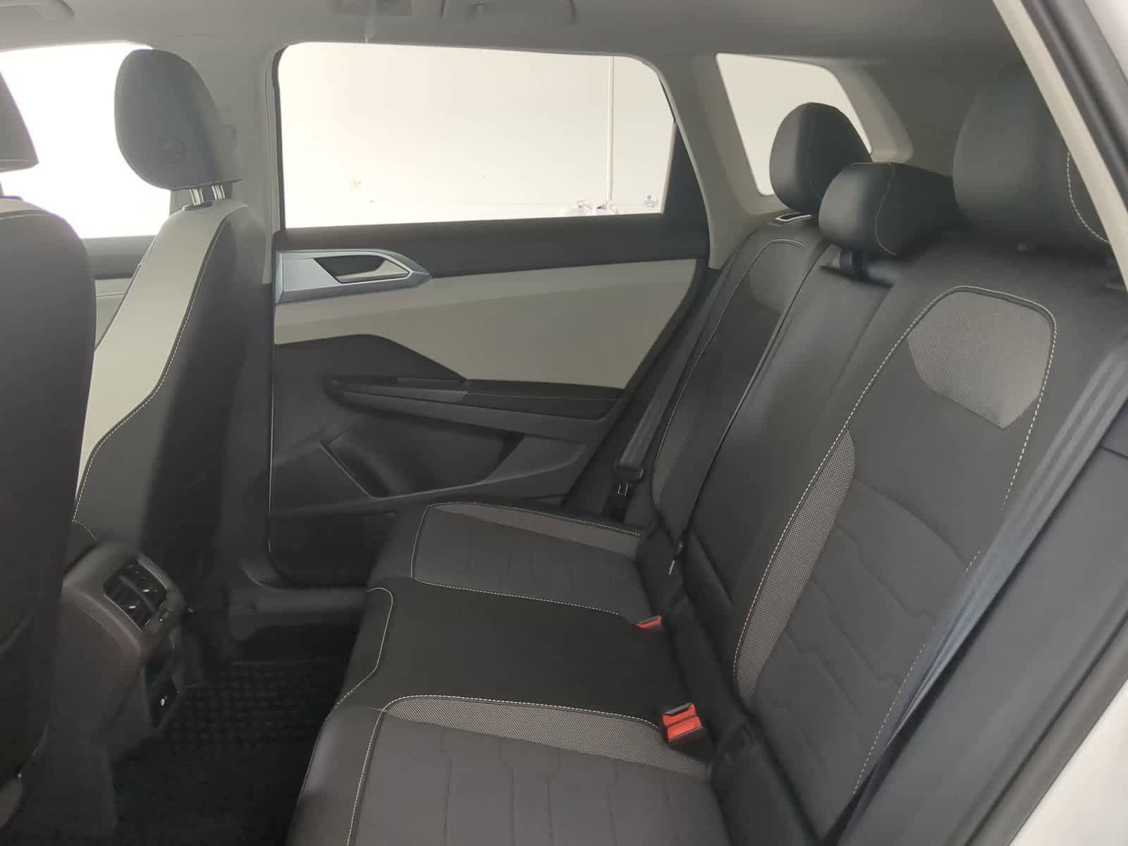 New 2025 Volkswagen Taos SE AWD/4WD image 20