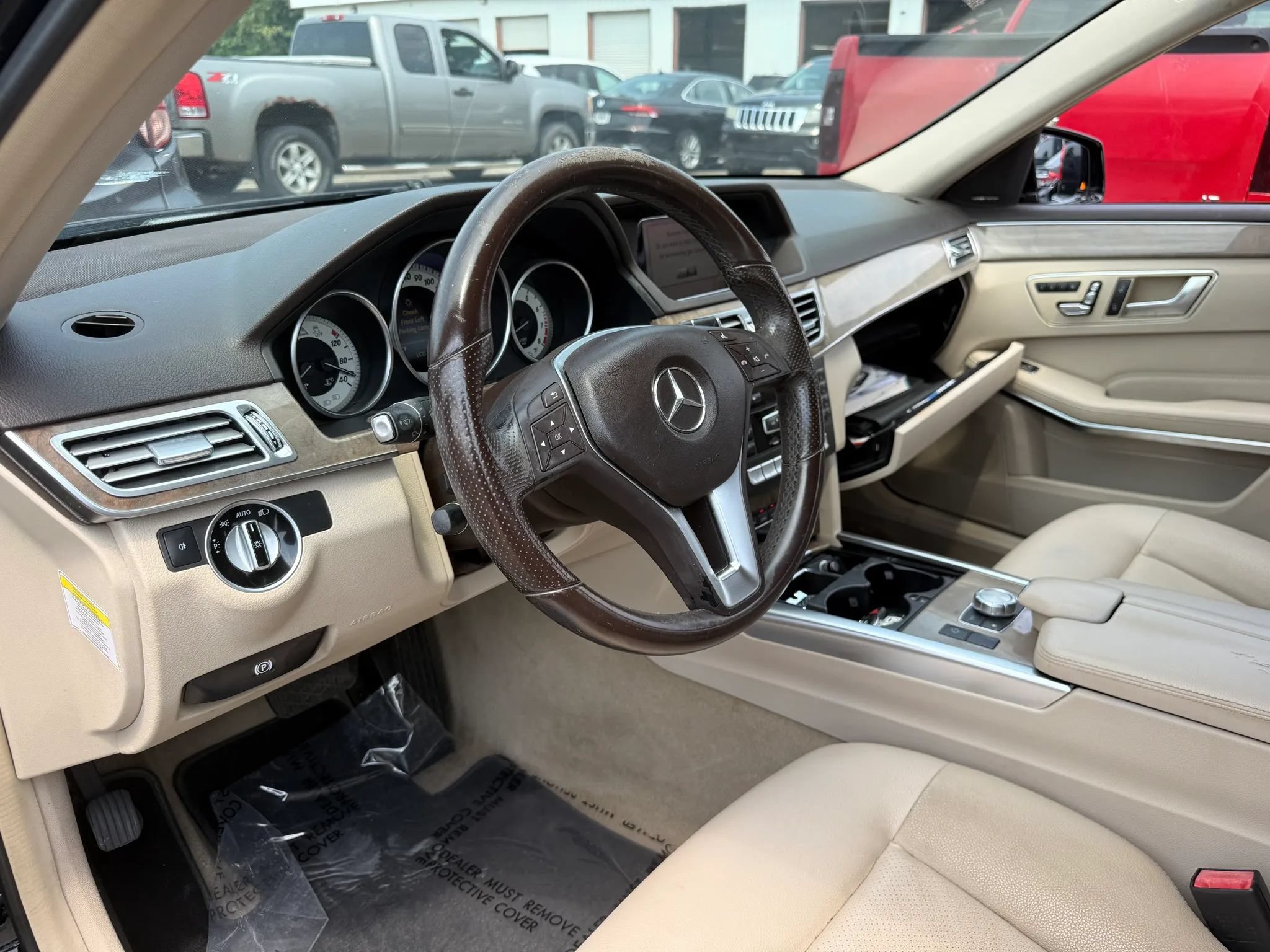 Used 2014 Mercedes-Benz E 350 Sedan image 18
