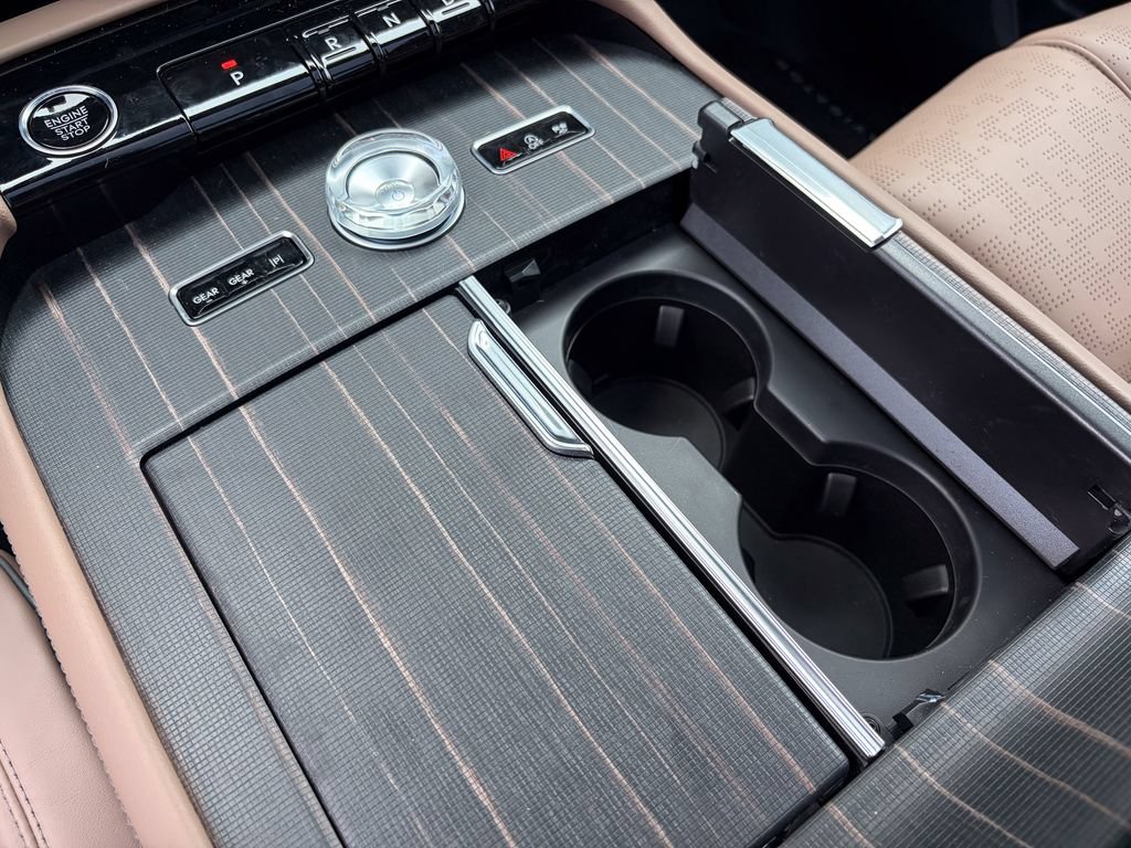 New 2027 Lincoln Navigator Black Label AWD/4WD image 55
