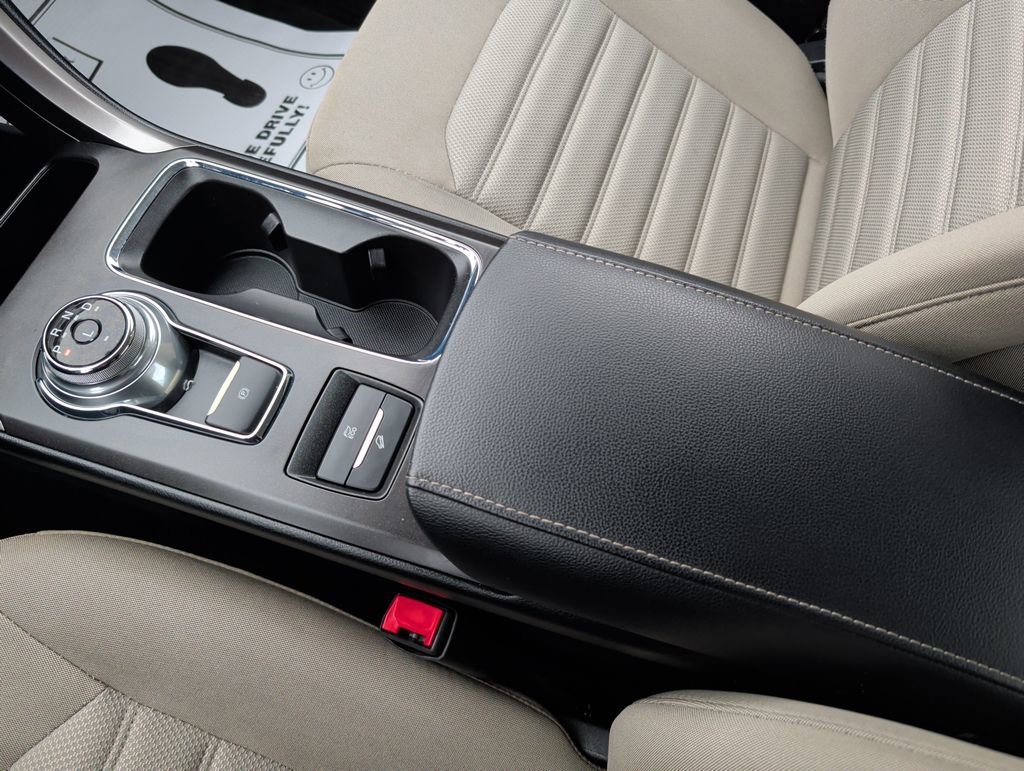 Used 2017 Ford Fusion S image 17