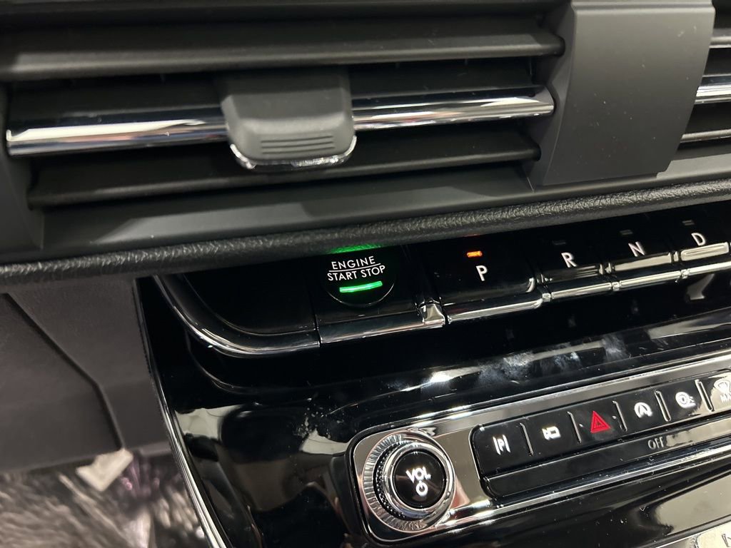 New 2026 Lincoln Corsair Reserve AWD/4WD image 17