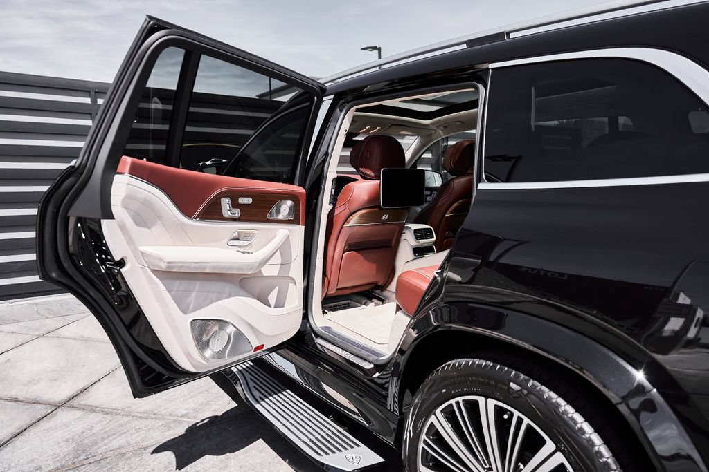 Used 2026 Mercedes-Benz Maybach GLS 600 4MATIC image 29