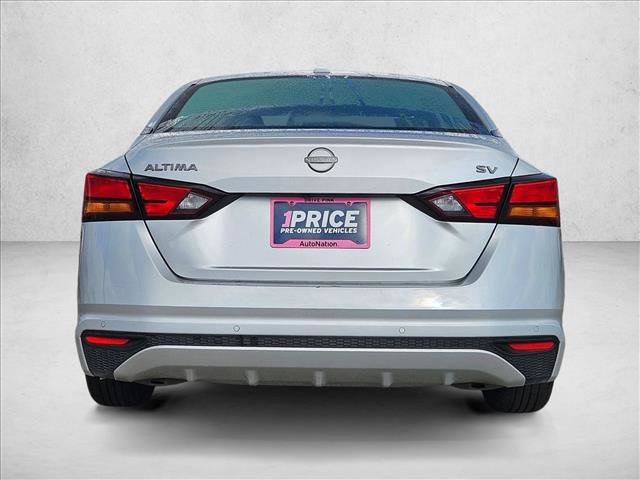 Used 2024 Nissan Altima 2.5 SV FWD image 7