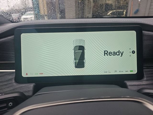 Used 2024 Rivian R1S Adventure image 16