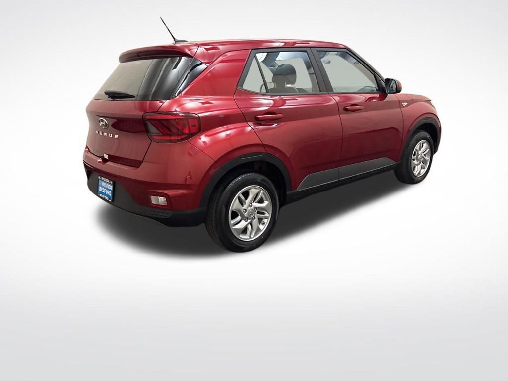 Certified 2026 Hyundai Venue SE image 5