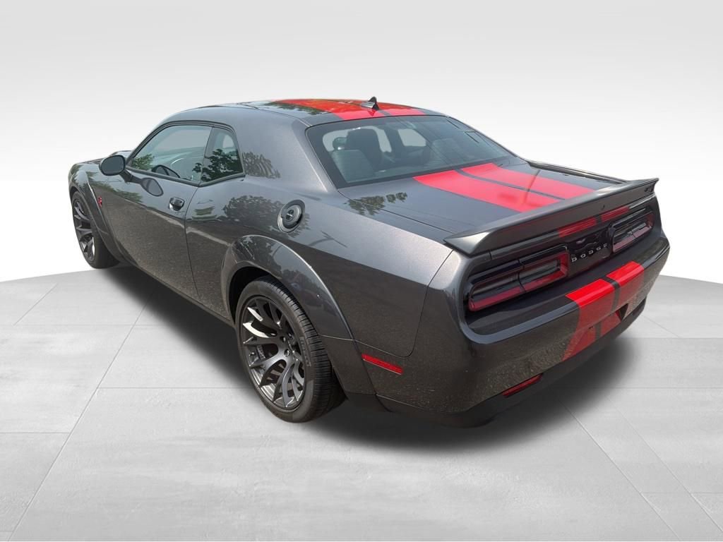 Used 2022 Dodge Challenger SRT Hellcat RWD image 8
